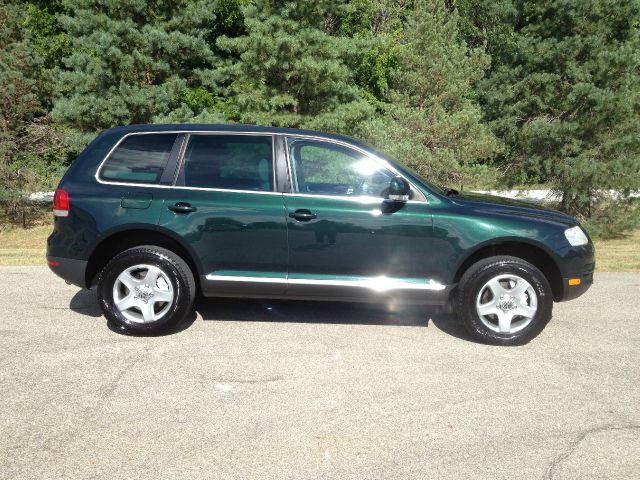 Volkswagen Touareg 2005 photo 2