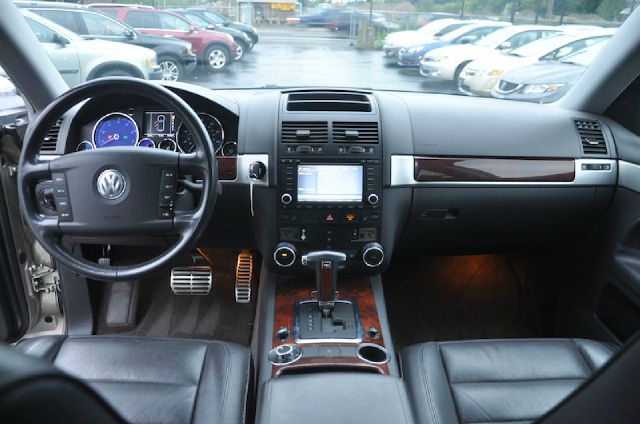 Volkswagen Touareg 2005 photo 4