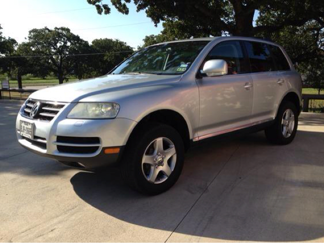 Volkswagen Touareg Red Line SUV