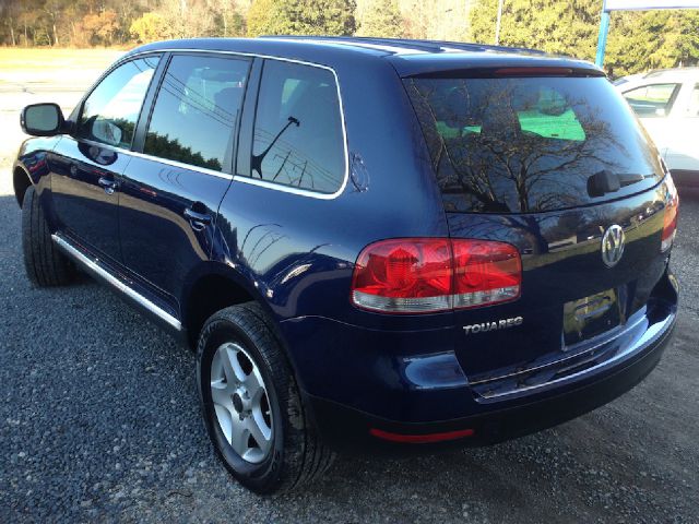 Volkswagen Touareg 2005 photo 1