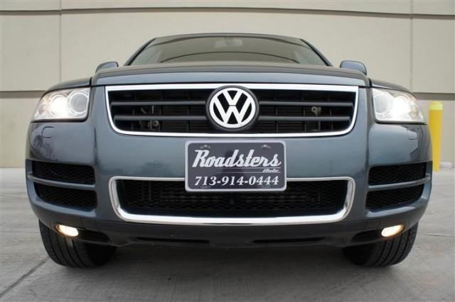 Volkswagen Touareg 2005 photo 2