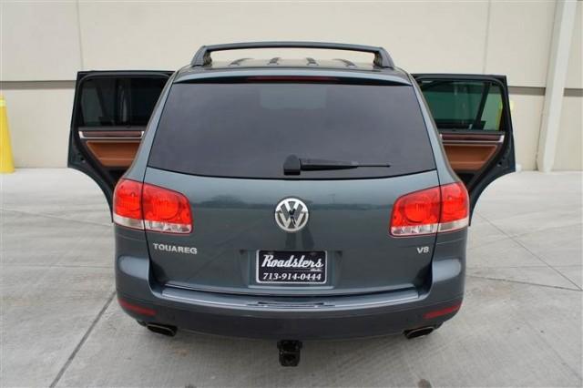 Volkswagen Touareg 2005 photo 3