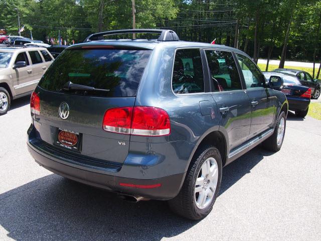 Volkswagen Touareg 2005 photo 1