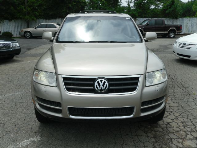 Volkswagen Touareg 2005 photo 2