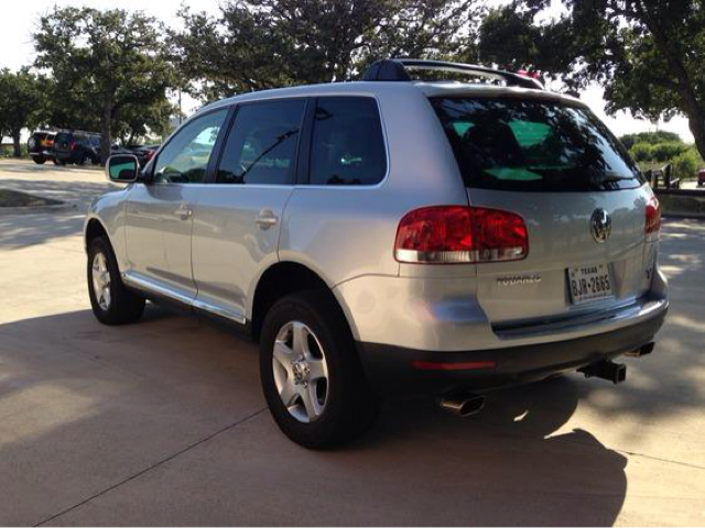 Volkswagen Touareg 2005 photo 1