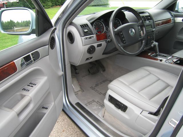 Volkswagen Touareg 2006 photo 2