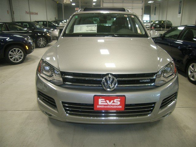 Volkswagen Touareg Unknown Unspecified