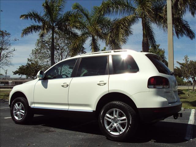 Volkswagen Touareg 2 2008 photo 1