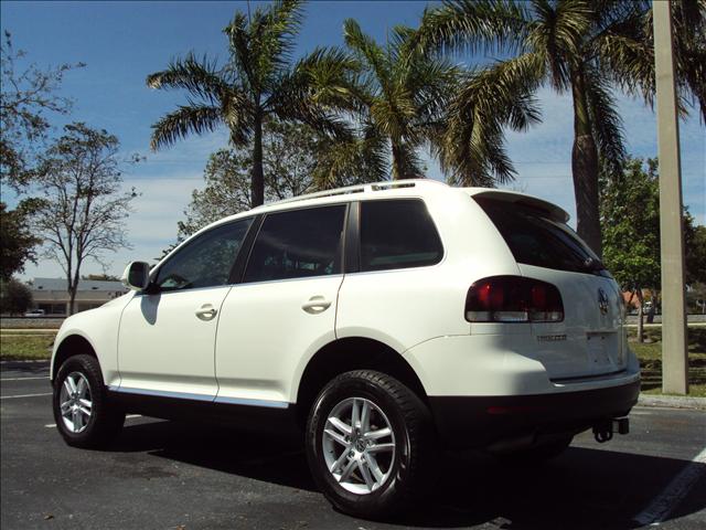 Volkswagen Touareg 2 2008 photo 2