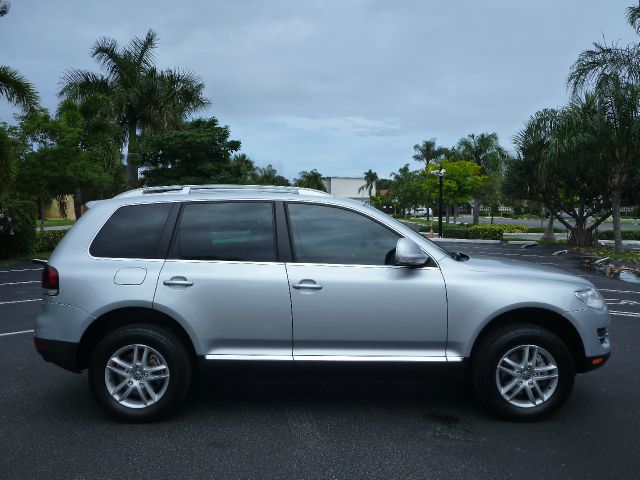 Volkswagen Touareg 2 2008 photo 16