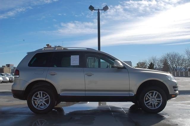 Volkswagen Touareg 2 2008 photo 3