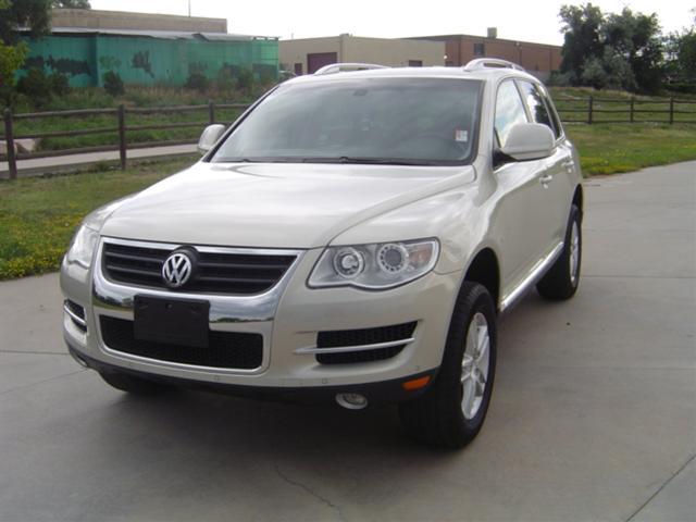 Volkswagen Touareg 2 2008 photo 2