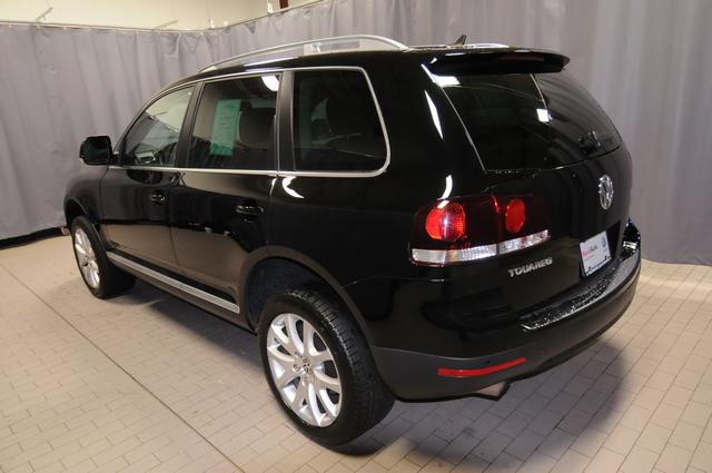 Volkswagen Touareg 2 2008 photo 2