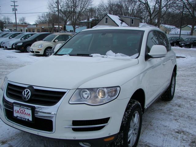 Volkswagen Touareg 2 2008 photo 1