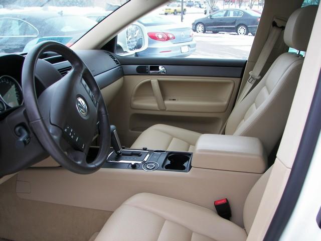 Volkswagen Touareg 2 2008 photo 3