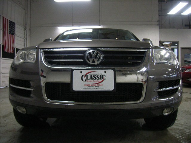 Volkswagen Touareg 2 2008 photo 3