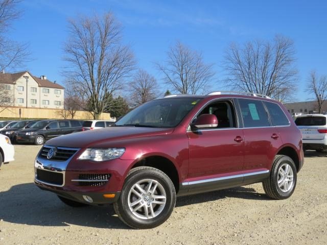 Volkswagen Touareg 2 Red Line Unspecified