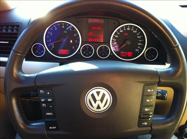 Volkswagen Touareg 2 2008 photo 3