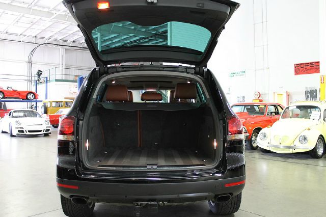 Volkswagen Touareg 2 2008 photo 37