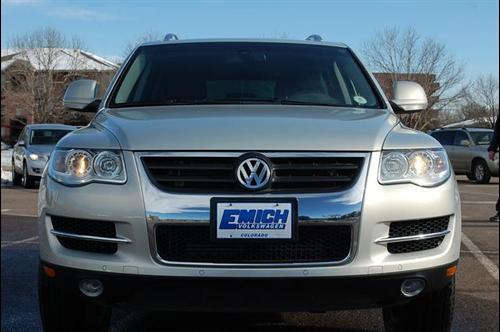 Volkswagen Touareg 2 2009 photo 2