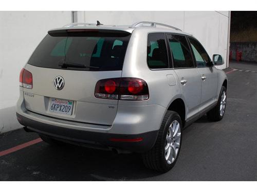 Volkswagen Touareg 2 2009 photo 2