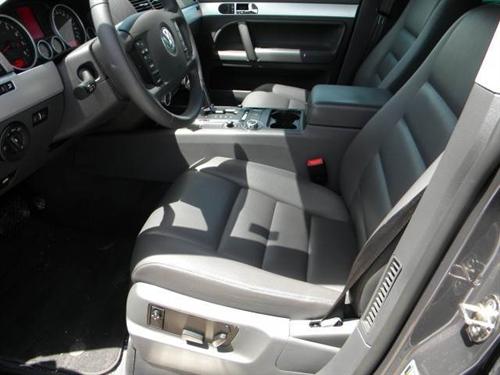 Volkswagen Touareg 2 2009 photo 2