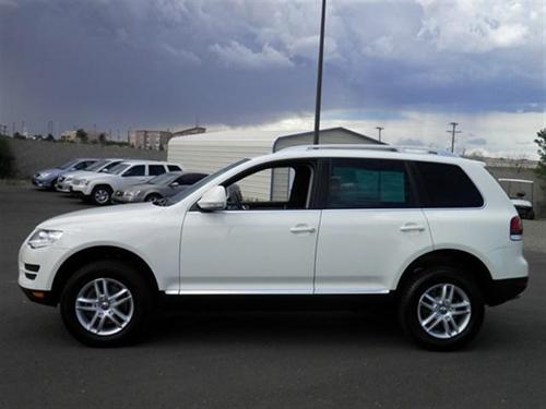 Volkswagen Touareg 2 2010 photo 1