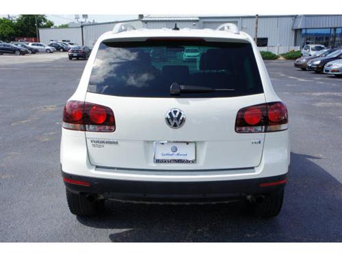 Volkswagen Touareg 2 2010 photo 3