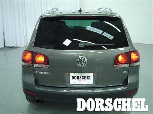 Volkswagen Touareg 2 2010 photo 4