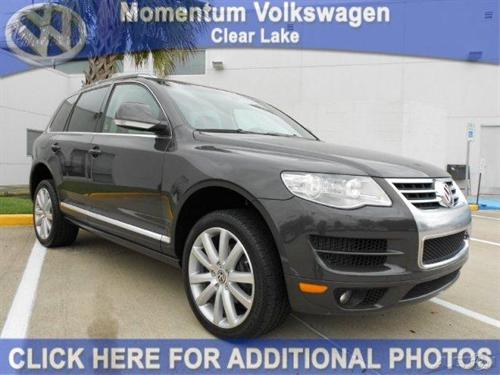 Volkswagen Touareg 2 Red Line Other