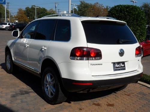 Volkswagen Touareg 2 2010 photo 2