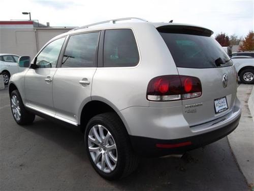 Volkswagen Touareg 2 2010 photo 1