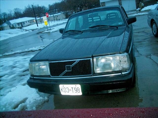 Volvo 240 Unknown Sedan