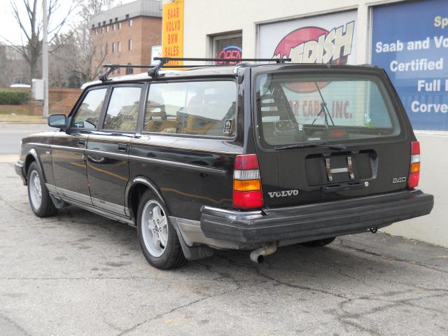 Volvo 240 1992 photo 3