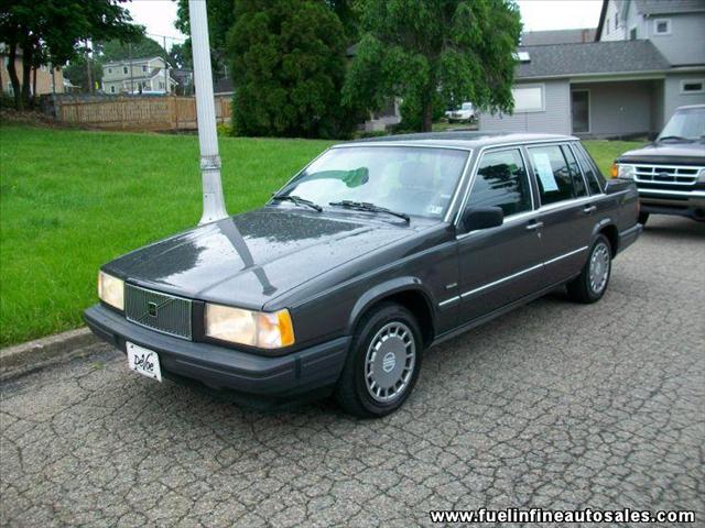 Volvo 740 Series 1990 photo 2