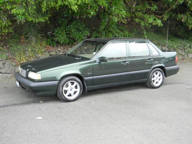 Volvo 850 Series LS Special Value Sedan