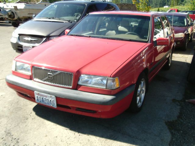 Volvo 850 Series LS Special Value Sedan