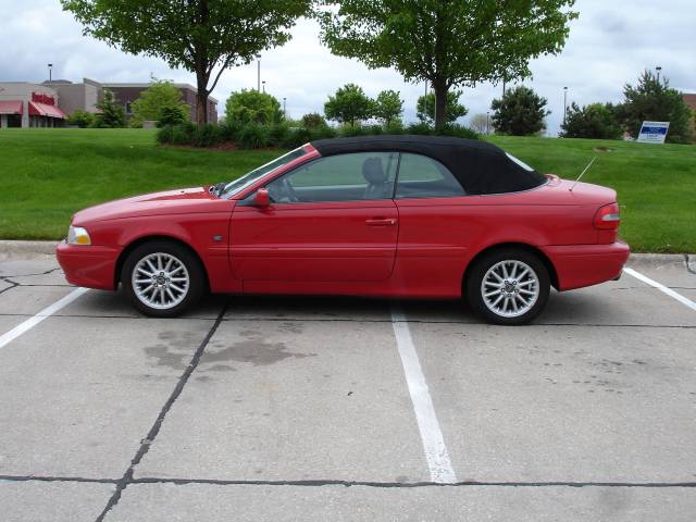 Volvo C70 1999 photo 1