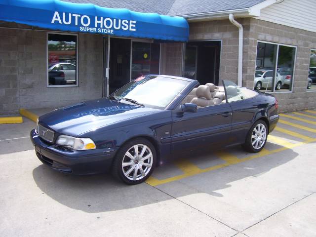 Volvo C70 1999 photo 1