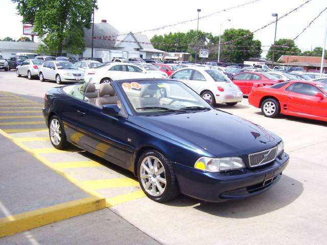 Volvo C70 1999 photo 3