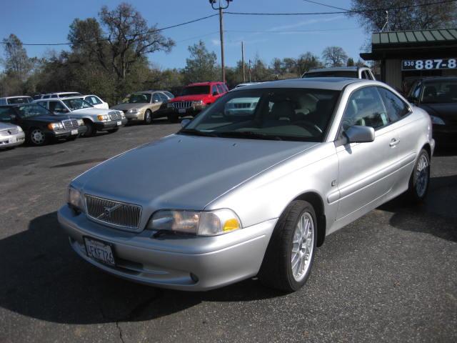 Volvo C70 1999 photo 1