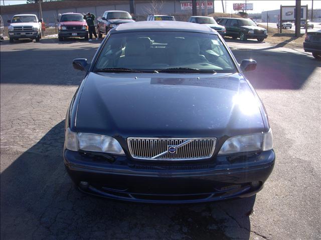 Volvo C70 2000 photo 1