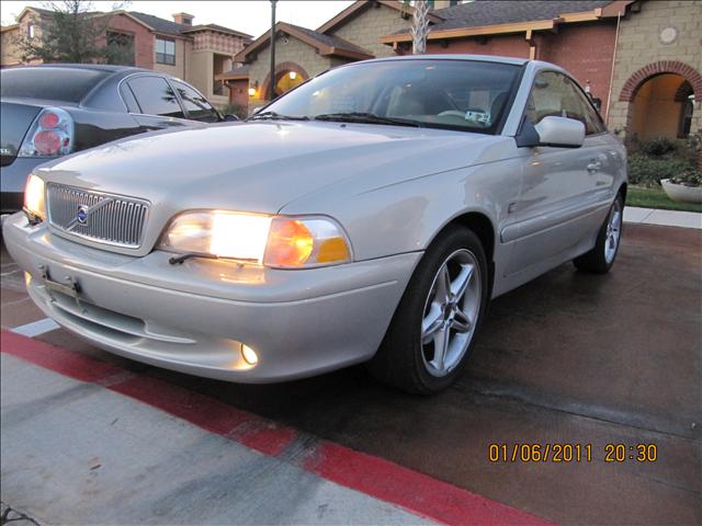 Volvo C70 2000 photo 1