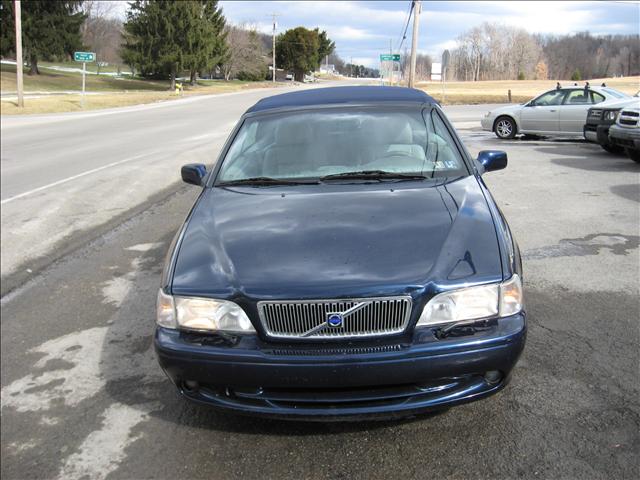 Volvo C70 2000 photo 1