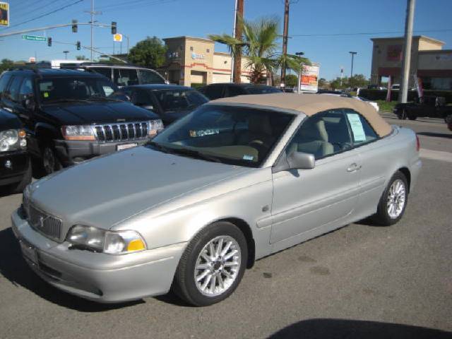 Volvo C70 2000 photo 1