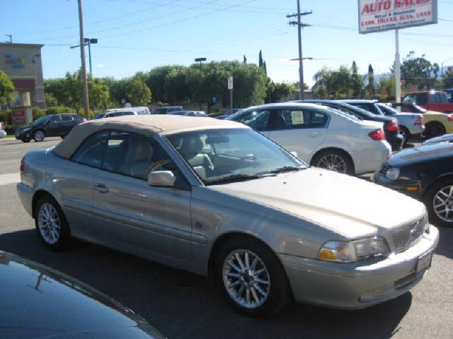 Volvo C70 2000 photo 2