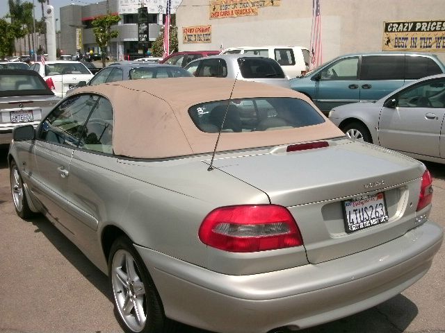 Volvo C70 2001 photo 1