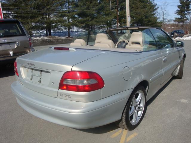 Volvo C70 2001 photo 2