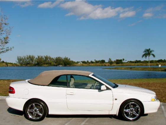 Volvo C70 2001 photo 2