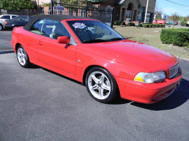 Volvo C70 2001 photo 2